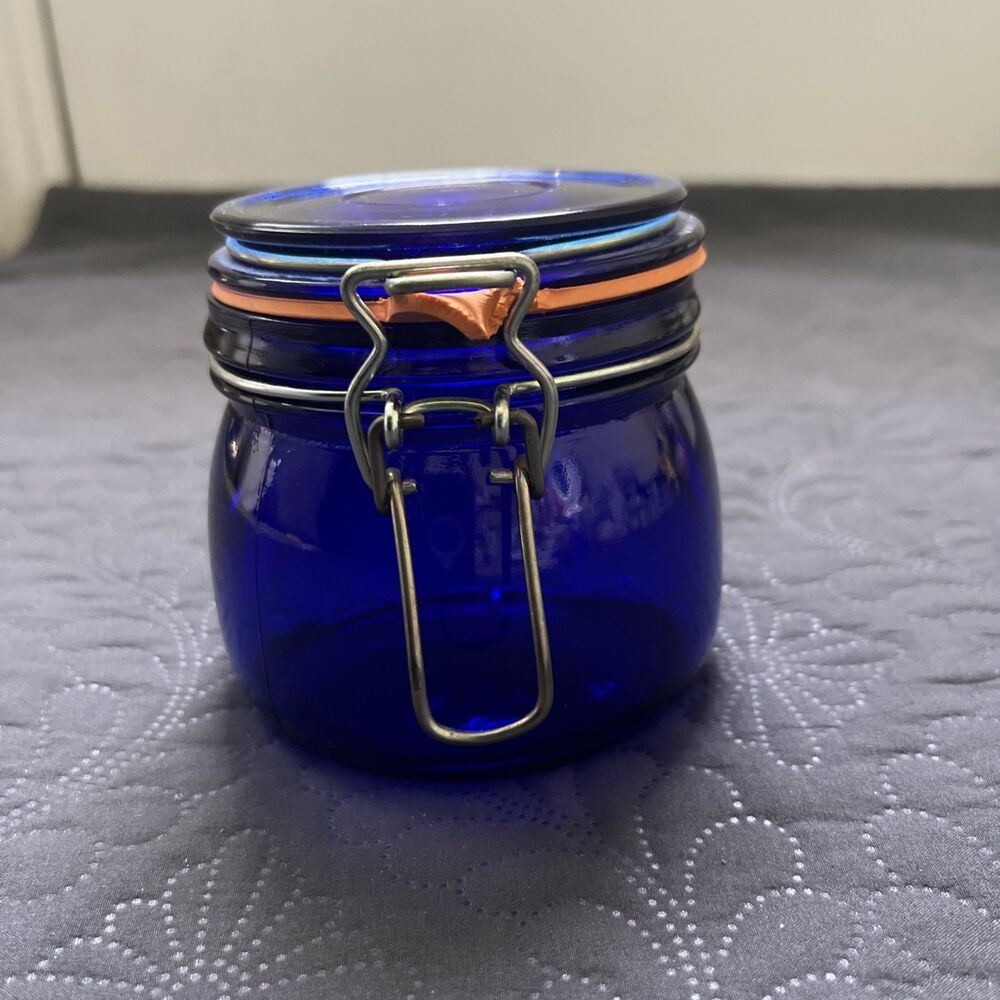 VINTAGE CROWNFORD COBALT BLUE GLASS JAR MADE IN ITALY ONE PINT WIRE SEALING HOME